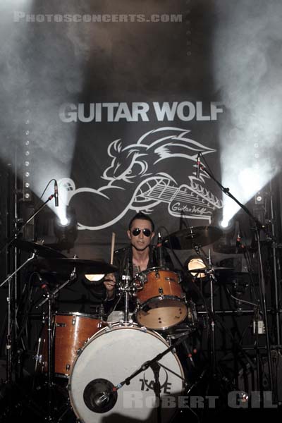 GUITAR WOLF - 2012-05-31 - PARIS - Trabendo - 